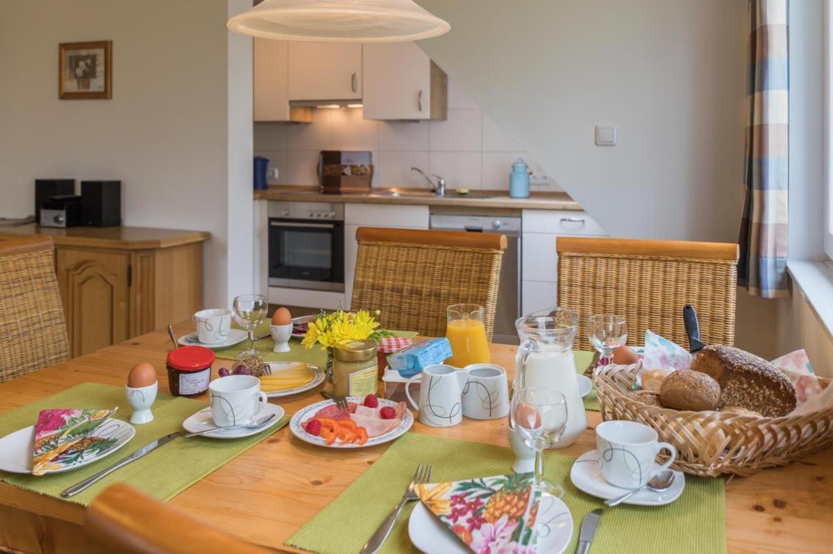 Friesenhof Janssen - Urlaub Auf Dem Bauernhof Apartment Neuharlingersiel Luaran gambar